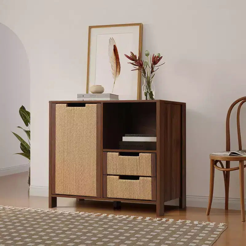 Meuble de rangement buffet 34 pouces couleur noyer, meuble d'appoint 2 tiroirs avec porte en corde tissée bohème jonc de mer marron
