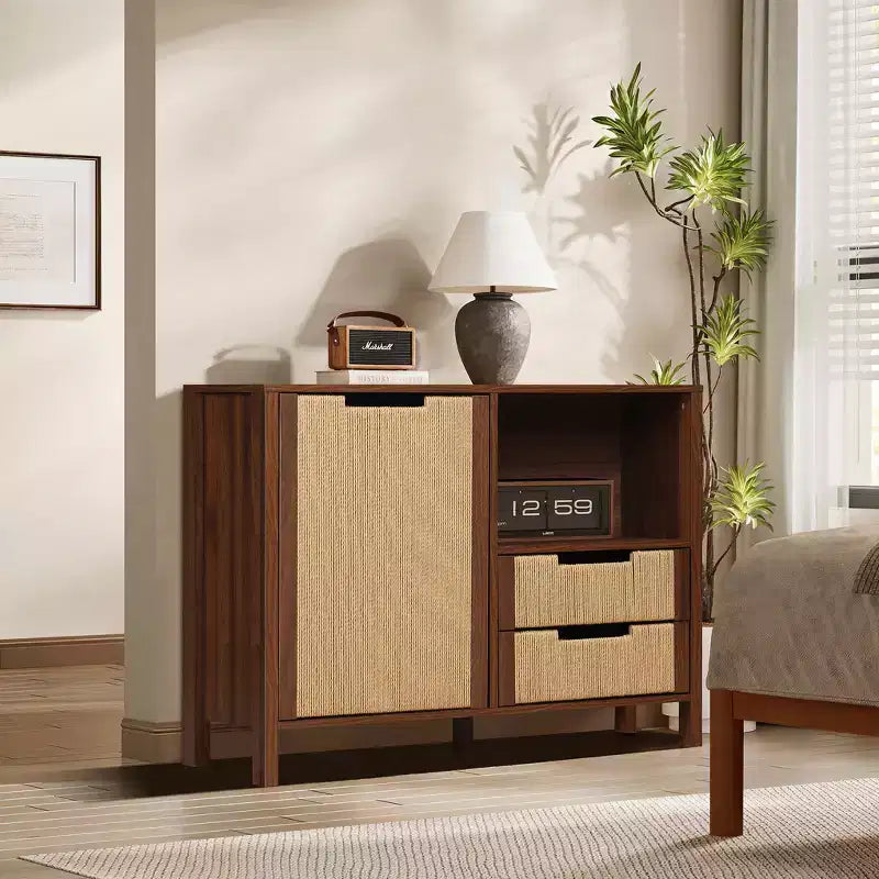 Meuble de rangement buffet 34 pouces couleur noyer, meuble d'appoint 2 tiroirs avec porte en corde tissée bohème jonc de mer marron