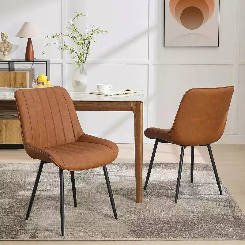 Chaises de salle à manger en similicuir, chaises d'appoint rembourrées de style moderne du milieu du siècle avec pieds en métal pour la cuisine et le salon (lot de 2)